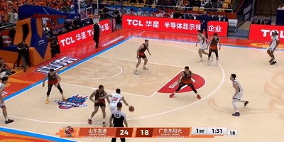 bob半岛体育app下载-破案！杜锋宁愿牺牲家政也要重用麦考尔原因找到，粤迷说出大实话